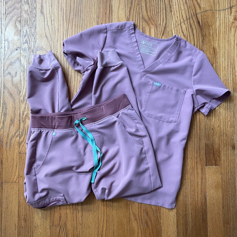 Figs Scrub Set - Limited Edition Mauve